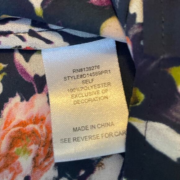 Sleeveless blouse Daniel Rainn Size XS Blue floral. Lace detail. Workwear - Picture 4 of 6